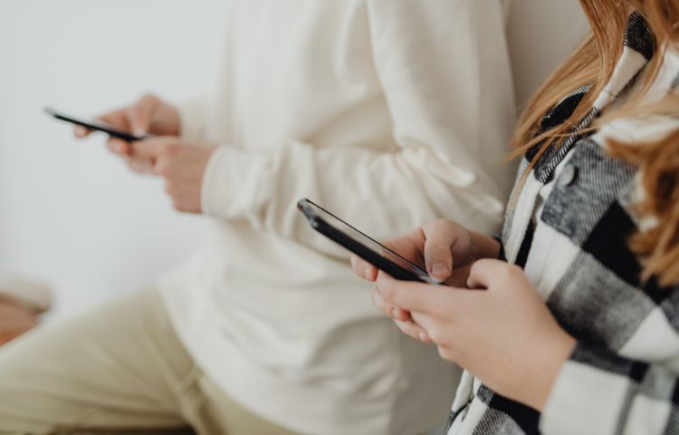 メゾンでは、スマホで簡単手続き